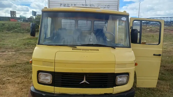 Caminhão 608 Ano86/7