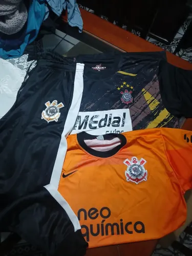 Kit Corinthians camisas e calça