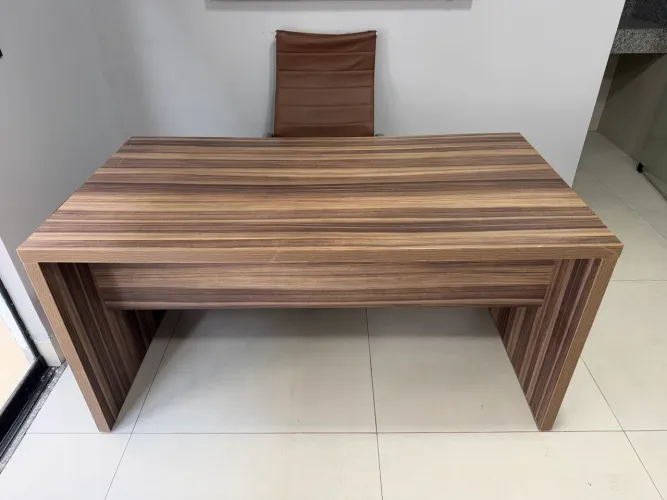 Mesa pra escritório