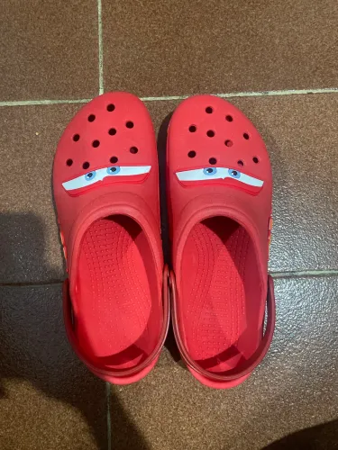 Crocs nova do Relâmpago Mcqueen
