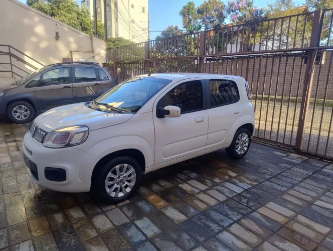 Fiat Uno Evolution 1.4 Fire Flex 8V 5P 2015