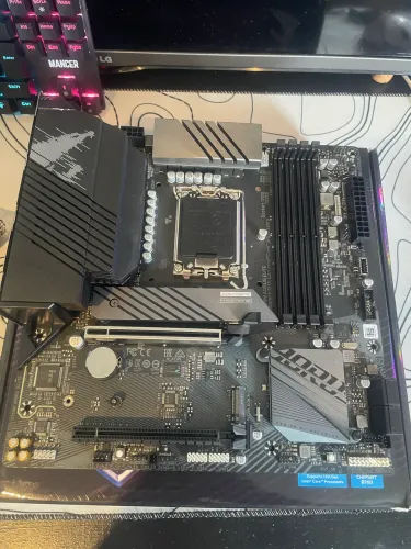 Placa Mãe Aorus Elite B760M NOVA!