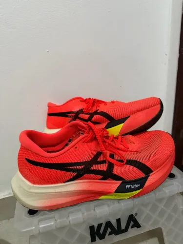 Tênis asics Metaspeed Edge