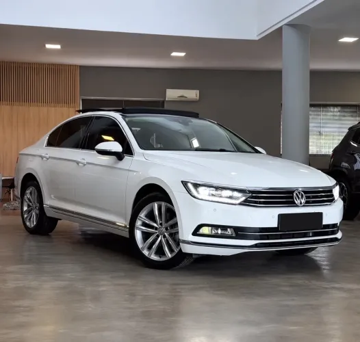 Volkswagen Passat Highline 2.0 TSI 220cv Tip. 2018