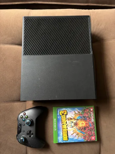 Xbox One Fat - Um controle e Borderlands 3 Físico