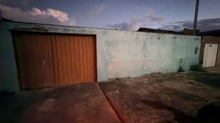 Sua casa á sua espera em Prado BA 