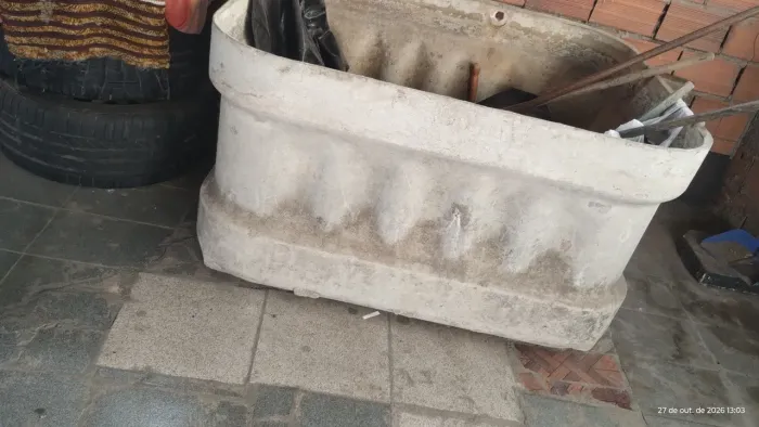 Caixa d Gua antiga