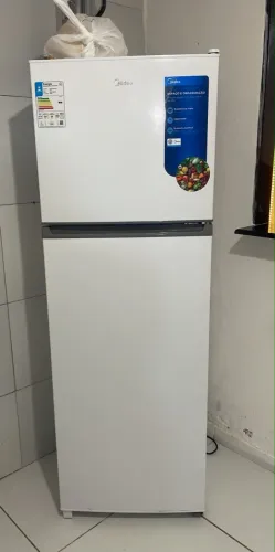 Geladeira Midea 220v