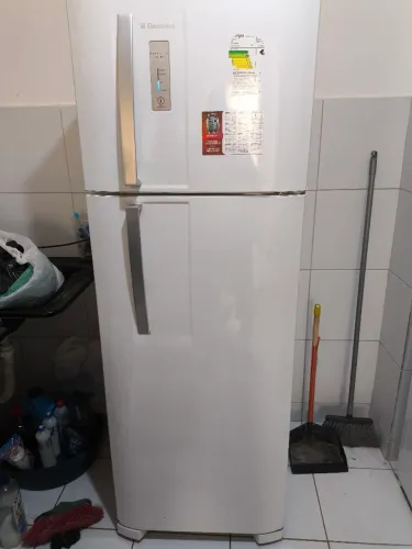 Geladeira Frost Free Electrolux 