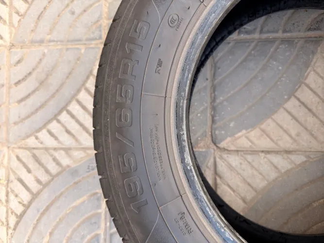 Kit 2 Pneus Xbri Aro 15 195/65R15