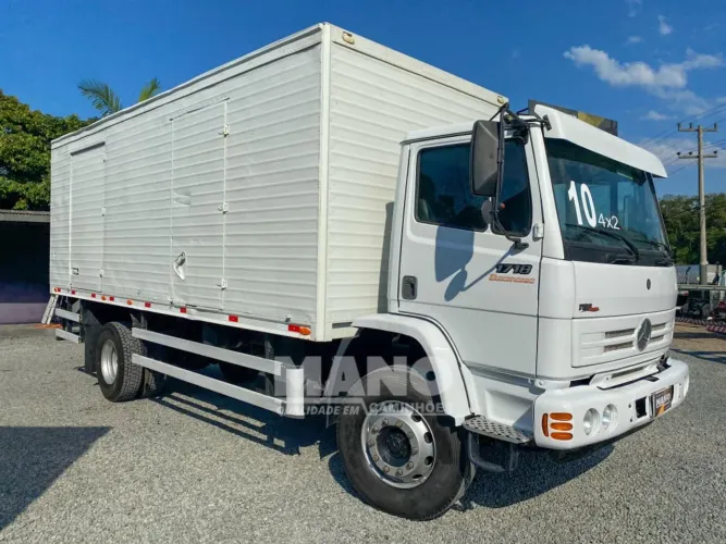 MERCEDES-BENZ 1718 4X2