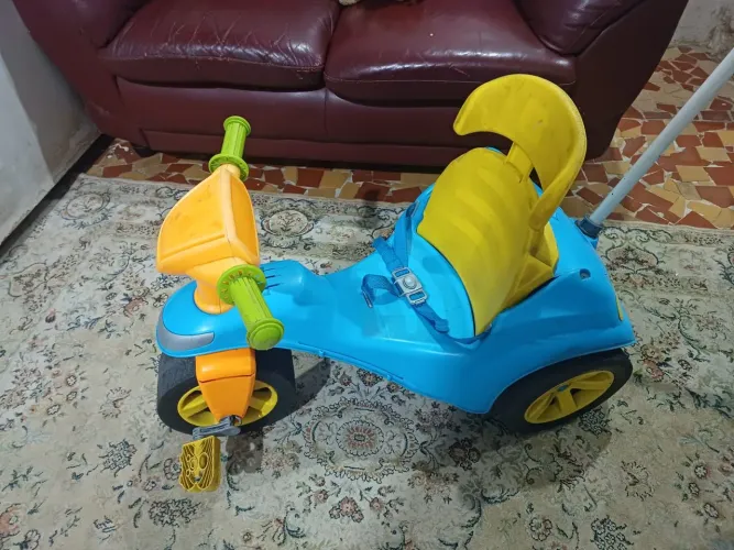 Triciclo infantil bandeirante ,como na foto entrego na ilha do governador/bonsucesso