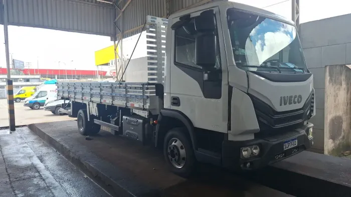 Carroceria em Madeira para caminhão 3/4