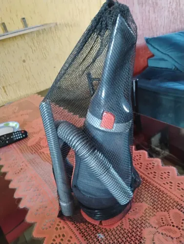 Aspirador de carro Black Decker,poucas vzs usado.