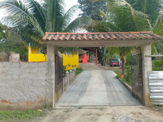 EXCELENTE OPORTUNIDADE! Mini Sítio / Chácara 1.900m² Pronta para Uso em ARARUAMA