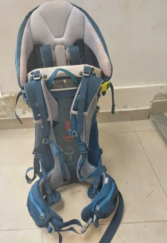 Mochila Deuter Comfort Pro Carregar Bebê com Toldo