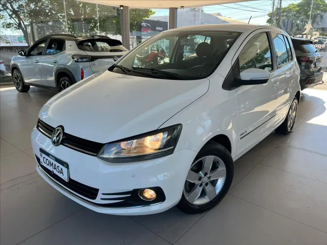 Volkswagen Fox 1.6 MSI Highline 16V Flex 4P Manual. 2017