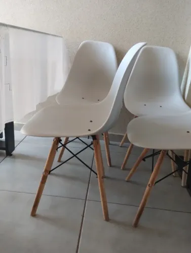 Vende-se conjunto de cadeiras