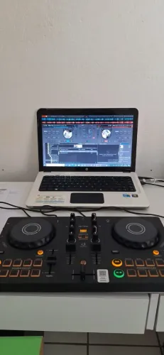 Controladora DDJ FLX2