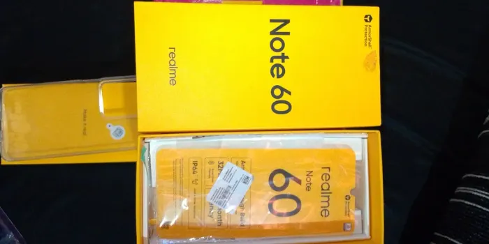 Realme Note 60