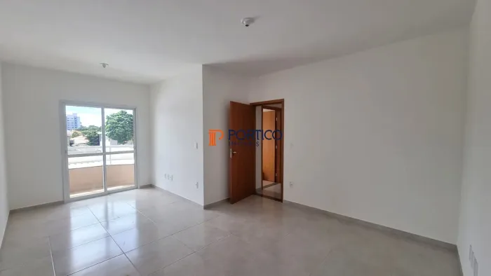 Apartamento à venda com 3 quartos no cond. Monte Carlo em Paulínia/SP
