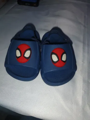 Chinelo estilo Crocs 17/18 Homem Aranha