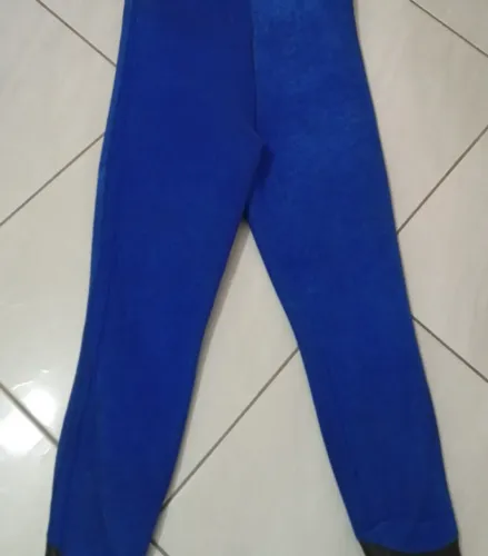 Vendo calça surf de neoprene para adolescente