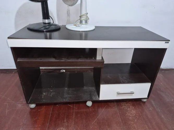 Rack simples para tv!
