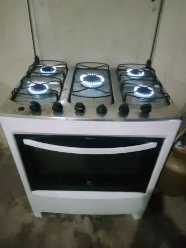 Fogão usado por 320 ENTREGO