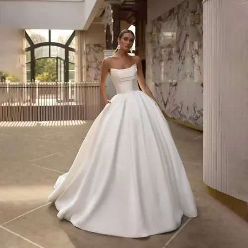 Vendo vestido de noiva NOVO