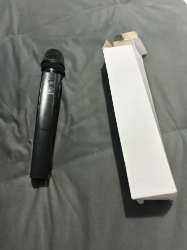 Microfone de karaokê modelo EZ-850