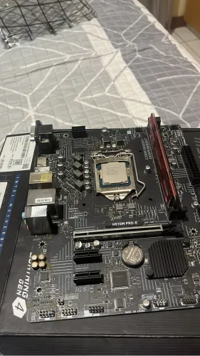 Kit upgrade intel i3 10th 10105F placa mae msi