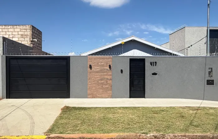 Casa reformada no Pioneiros