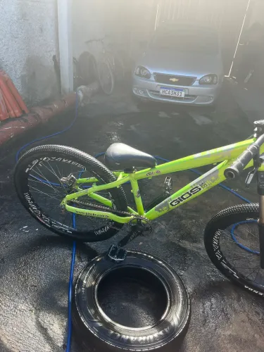 Vendo bicicleta gios hi ano 2013 