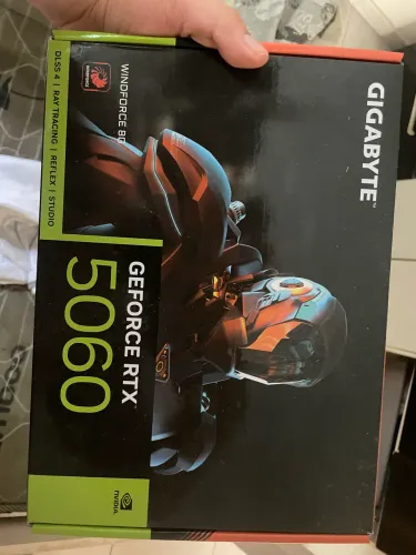 RTX 5060 NOVA LACRADA