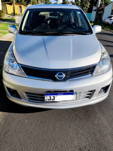 Nissan Tiida SL 1.8/1.8 Flex 16V Aut. 2012