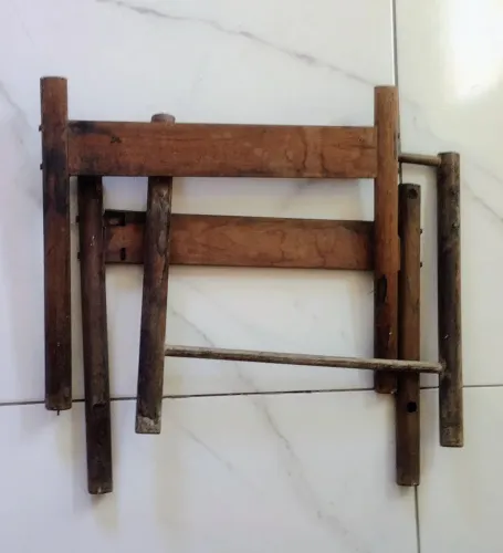 Lote de pés de cadeira madeira antiga para artesanato