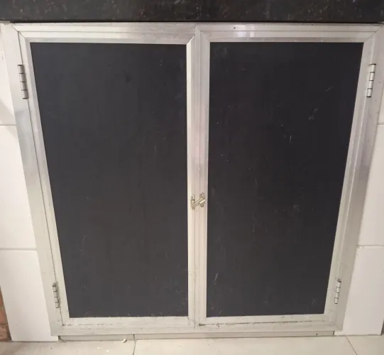 Porta de Alumínio e Acrílico 87x82cm para Pia / Churrasqueira