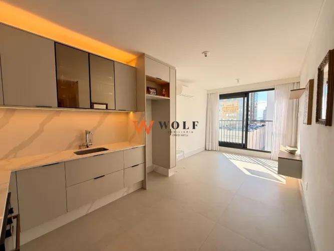 Apartamento á venda 1 dormitório, MOBILIADO, 1 Vaga em CONDOMÍNIO CLUB - Estreito, Florian