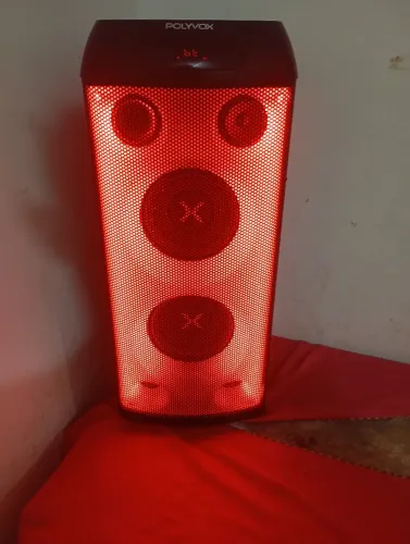Caxa d som via Bluetooth potência 800w USB 2 meses de uso WhtsApp * vlr .430