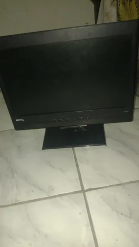 Monitor BenQ T52WA Conservado ?