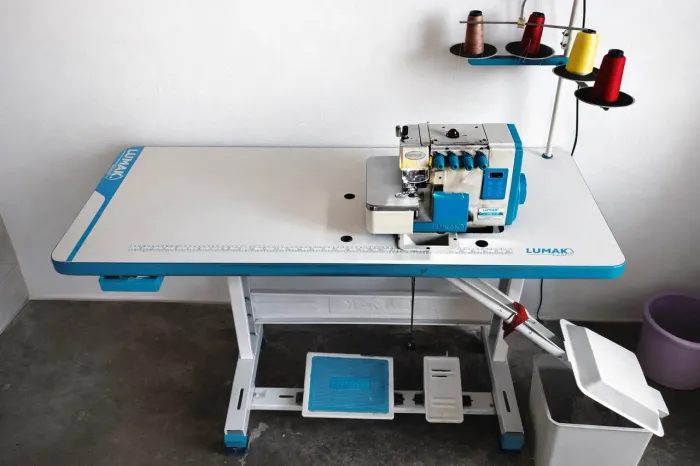 Máquina Overloque Lumak