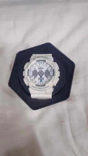 Relógio Casio G-shock GA-120a branco