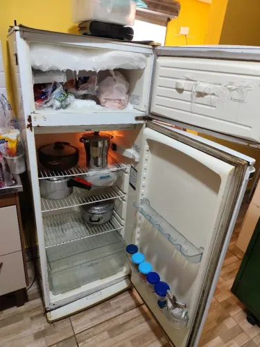 Vendo geladeira duplex DAKO