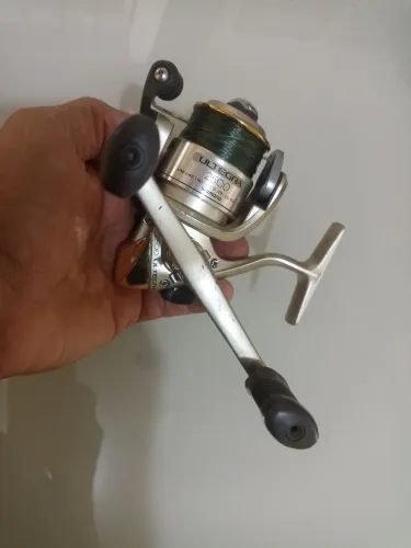 03 Molinetes shimano japonês