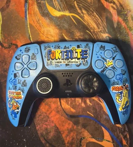 Dualsense PS5 edição limitada do Fortnite