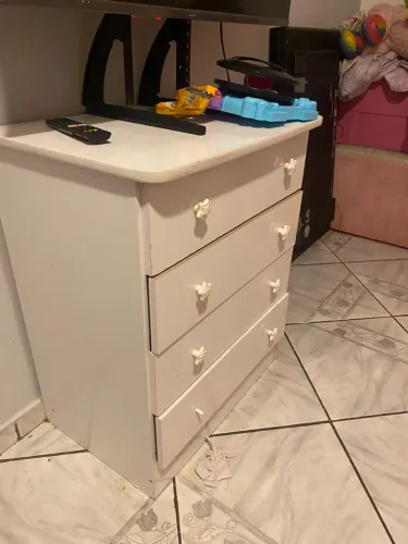 Cômoda usada 