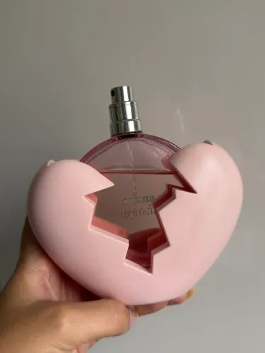 Perfume ariana grande thank u next