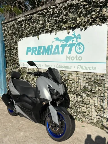 YAMAHA XMAX 250 TROCO POR MOTO/CARRO DE MAIOR OU MENOR VALOR TROCO NA TROCA