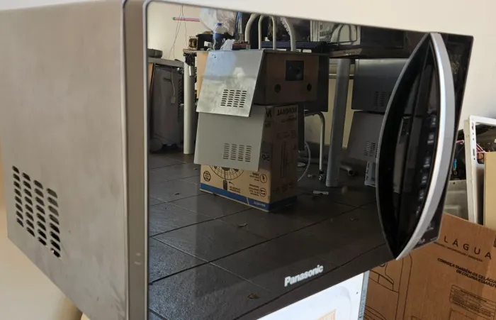 Micro-ondas Panasonic 34 litros